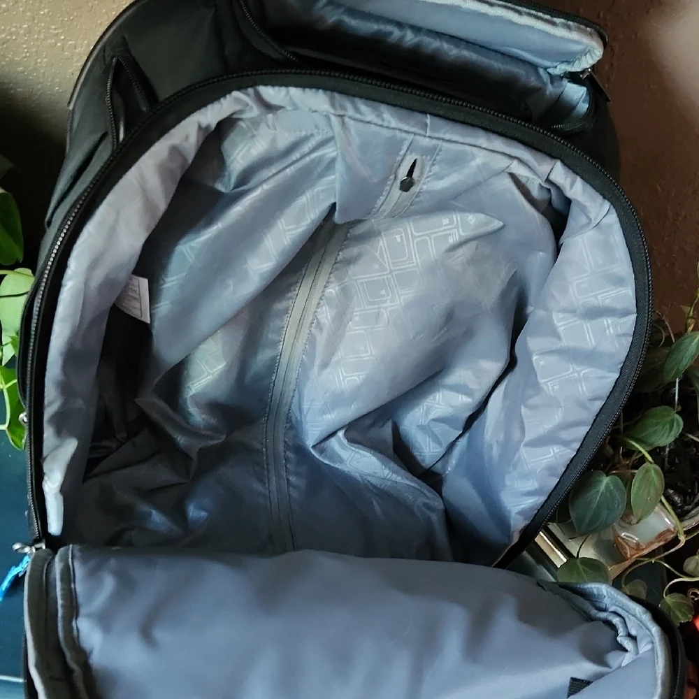 Eagle Creek Wheeled Personal Underseat Carry-on Travel Bag
